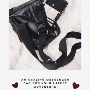 LIKE NEW Messenger Bag by Travelon